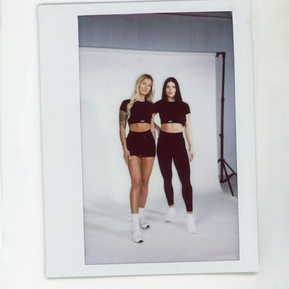 Worldwide Seamless Scrunch Short
